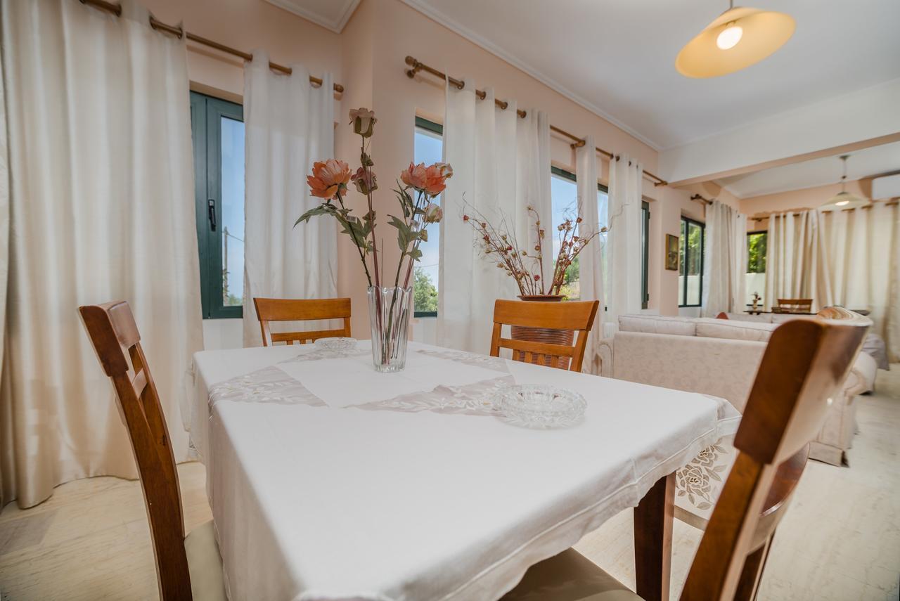Le Reve Apartment Akrotiri  エクステリア 写真