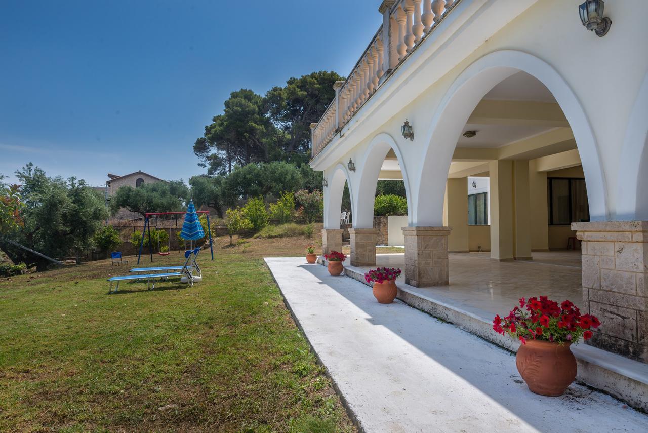 Le Reve Apartment Akrotiri  エクステリア 写真
