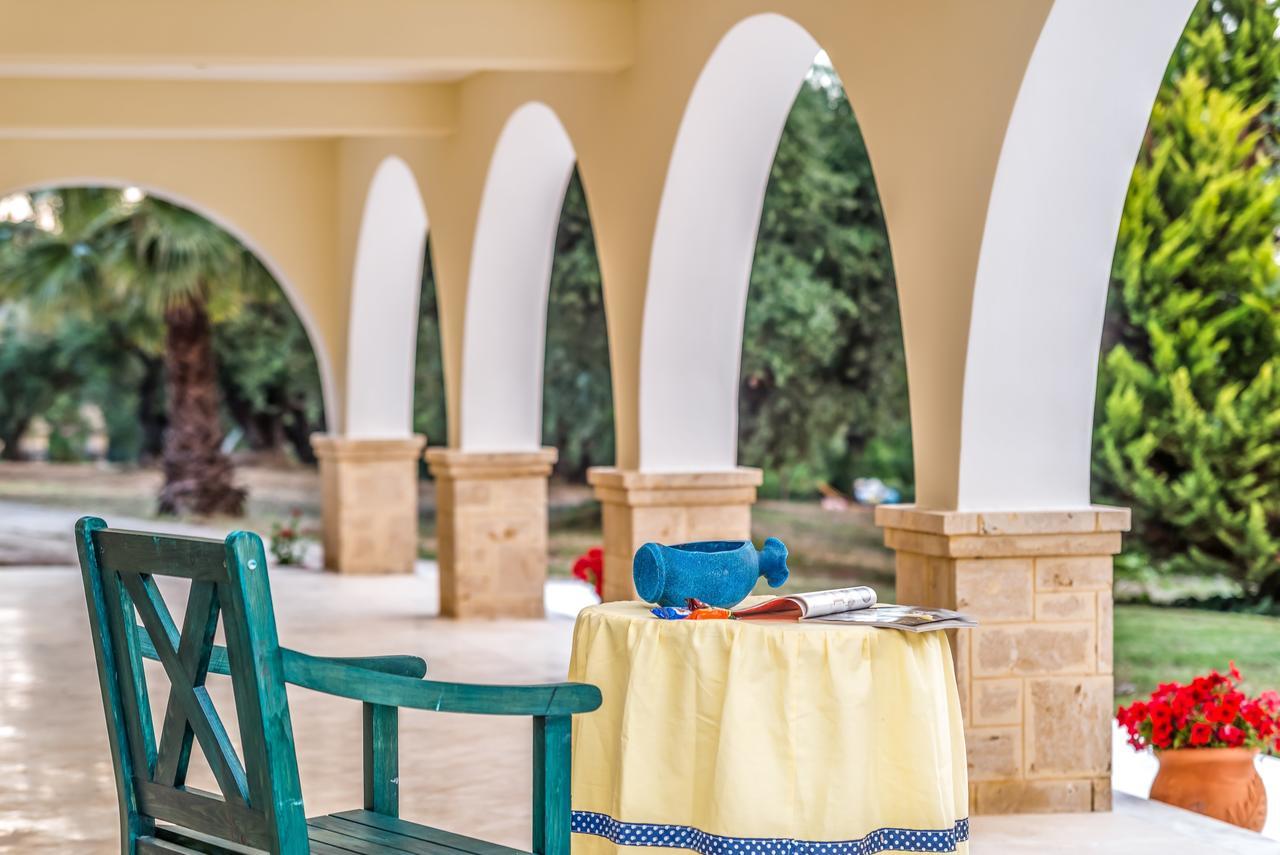 Le Reve Apartment Akrotiri  エクステリア 写真