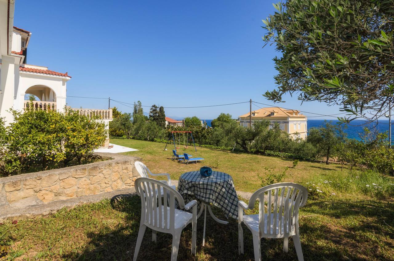 Le Reve Apartment Akrotiri  エクステリア 写真