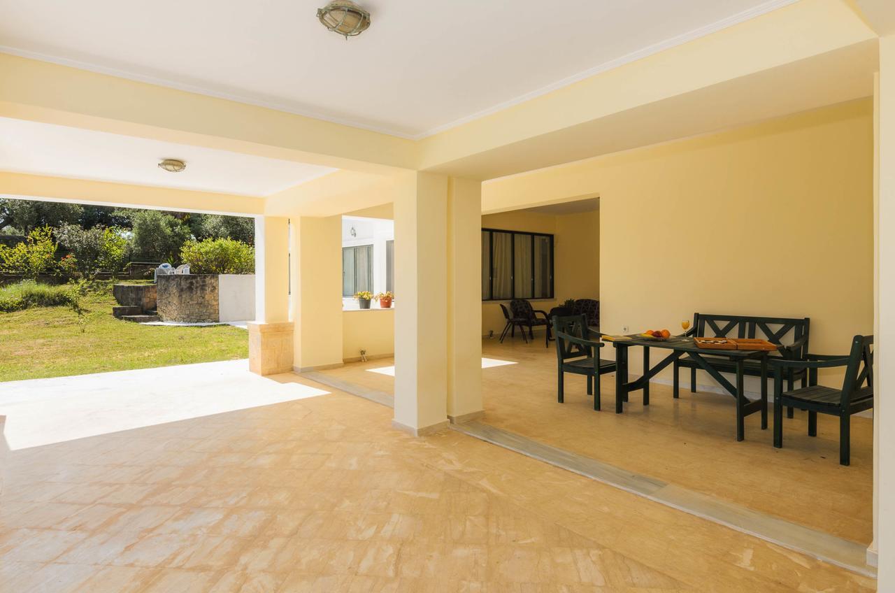 Le Reve Apartment Akrotiri  エクステリア 写真
